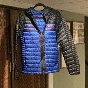 Cotopaxi Blue and Black Puffer Jacket Lightweight Insulated Design